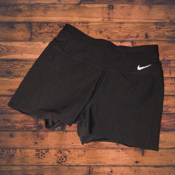 Nike Women's Black Athletic Shorts Size Small - Picture 9 of 9